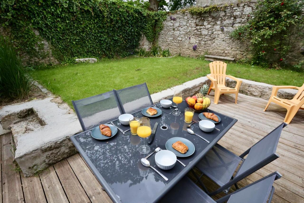 Ferienwohnung L'Atelier Et Sa Terrasse Pontivy Exterior foto