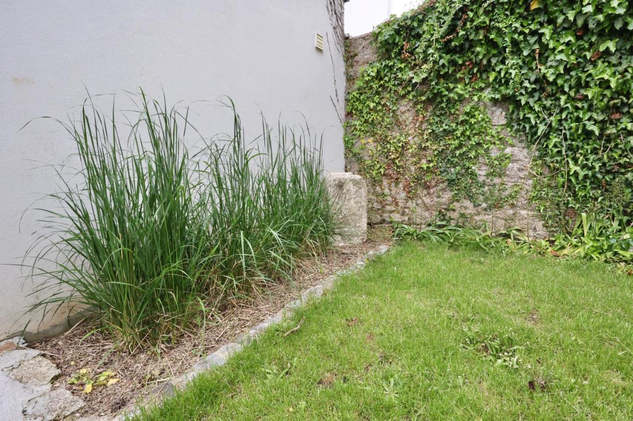 Ferienwohnung L'Atelier Et Sa Terrasse Pontivy Exterior foto