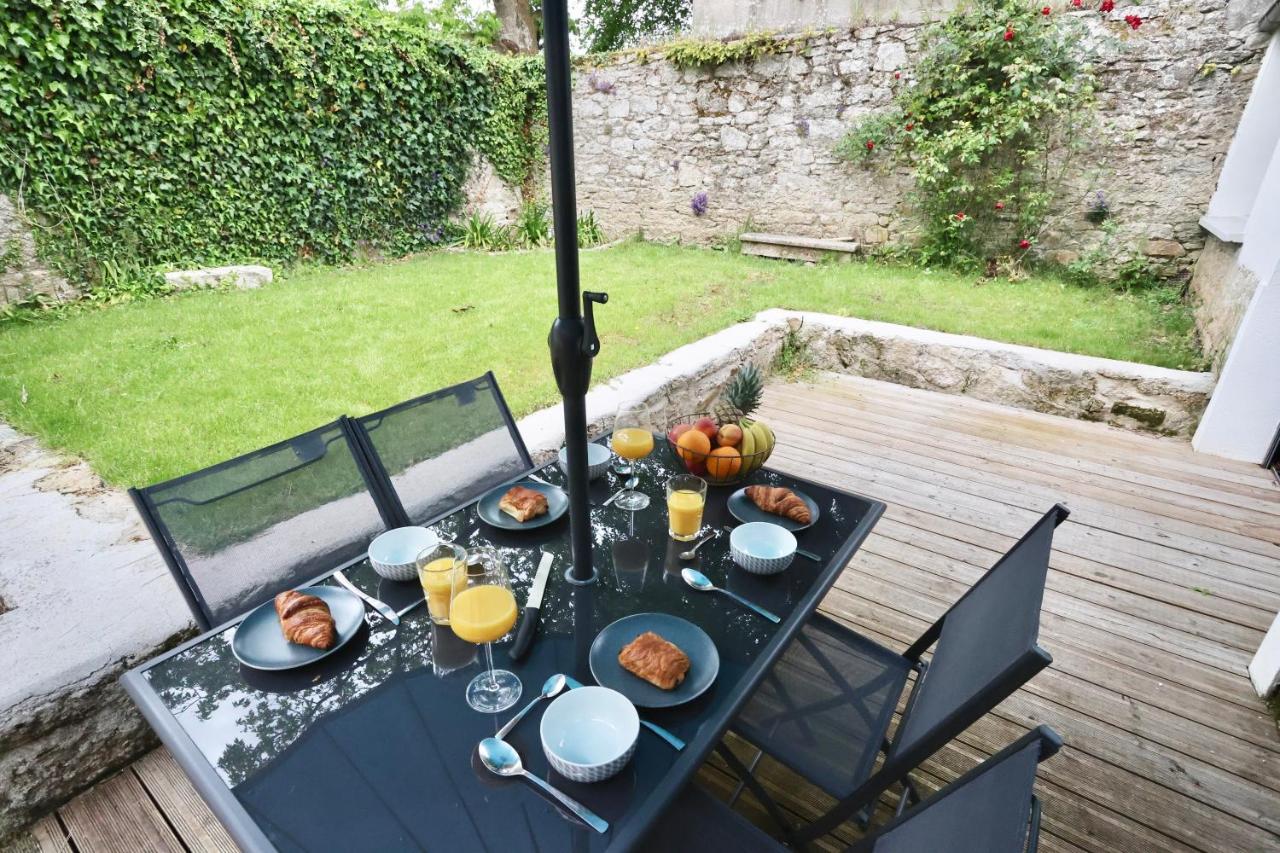 Ferienwohnung L'Atelier Et Sa Terrasse Pontivy Exterior foto