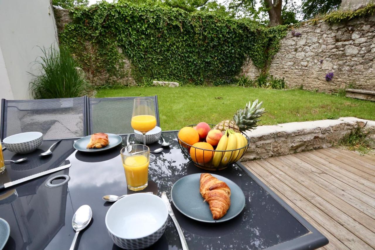 Ferienwohnung L'Atelier Et Sa Terrasse Pontivy Exterior foto